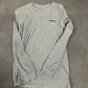 EUC men’s sz small Patagonia long sleeved t shirt